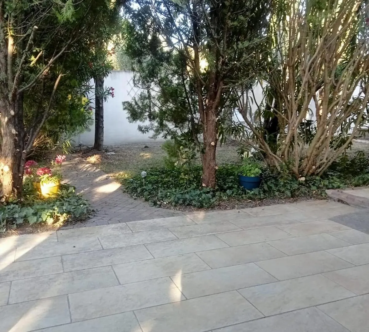 לה תור Petite Maison Avec Jardin Calme