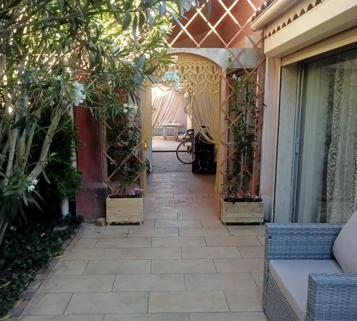 לה תור Petite Maison Avec Jardin Calme לה תור